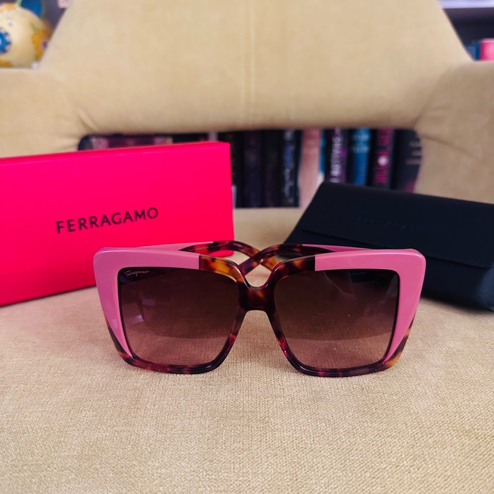 Salvatore Ferragamo Tortoiseshell and Pink Sunglasses